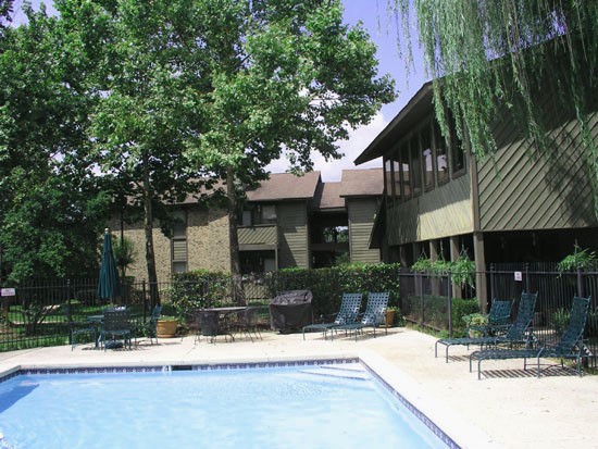 Sommerset Apartments